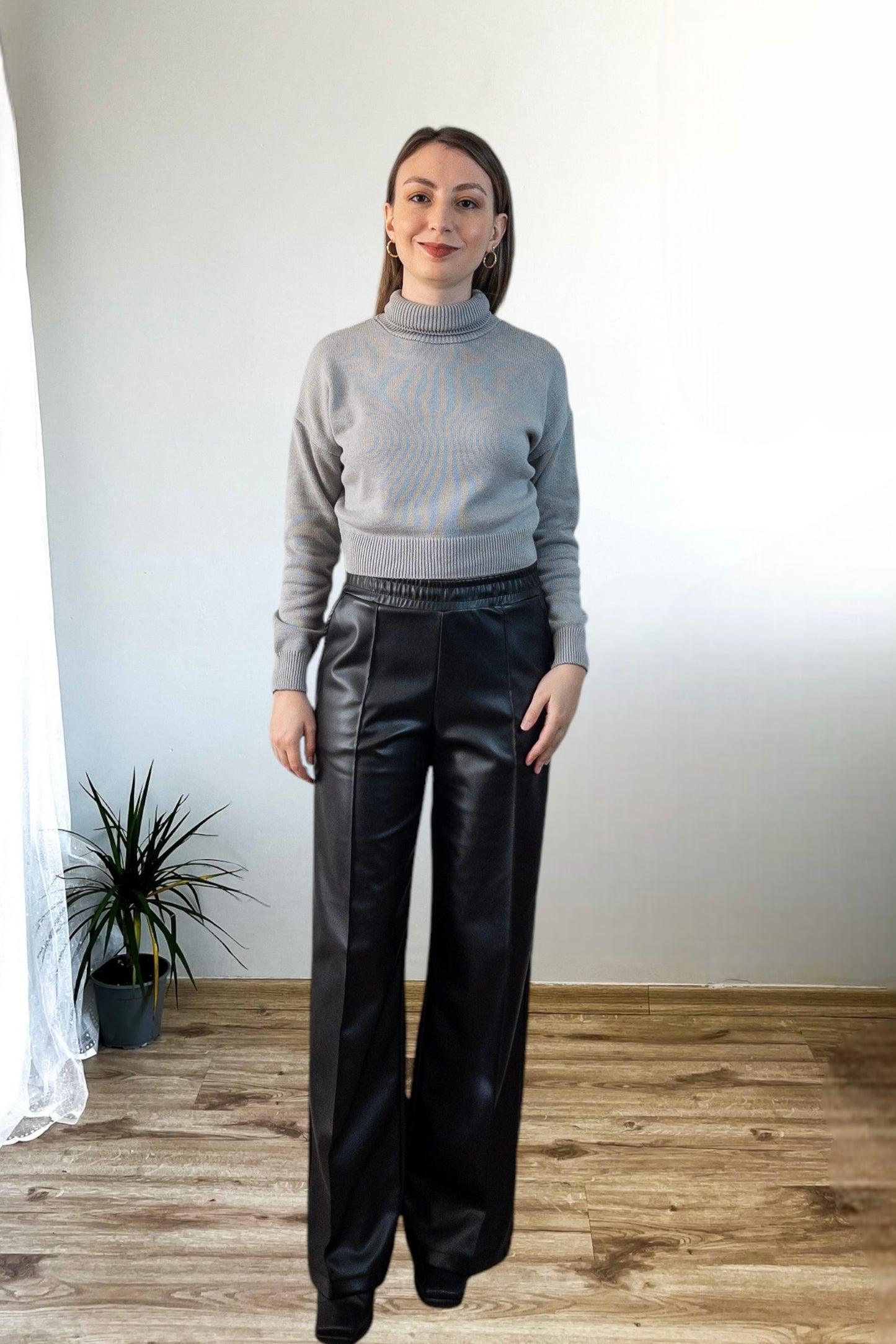 Suni Deri Beli Lastikli Siyah Pantolon