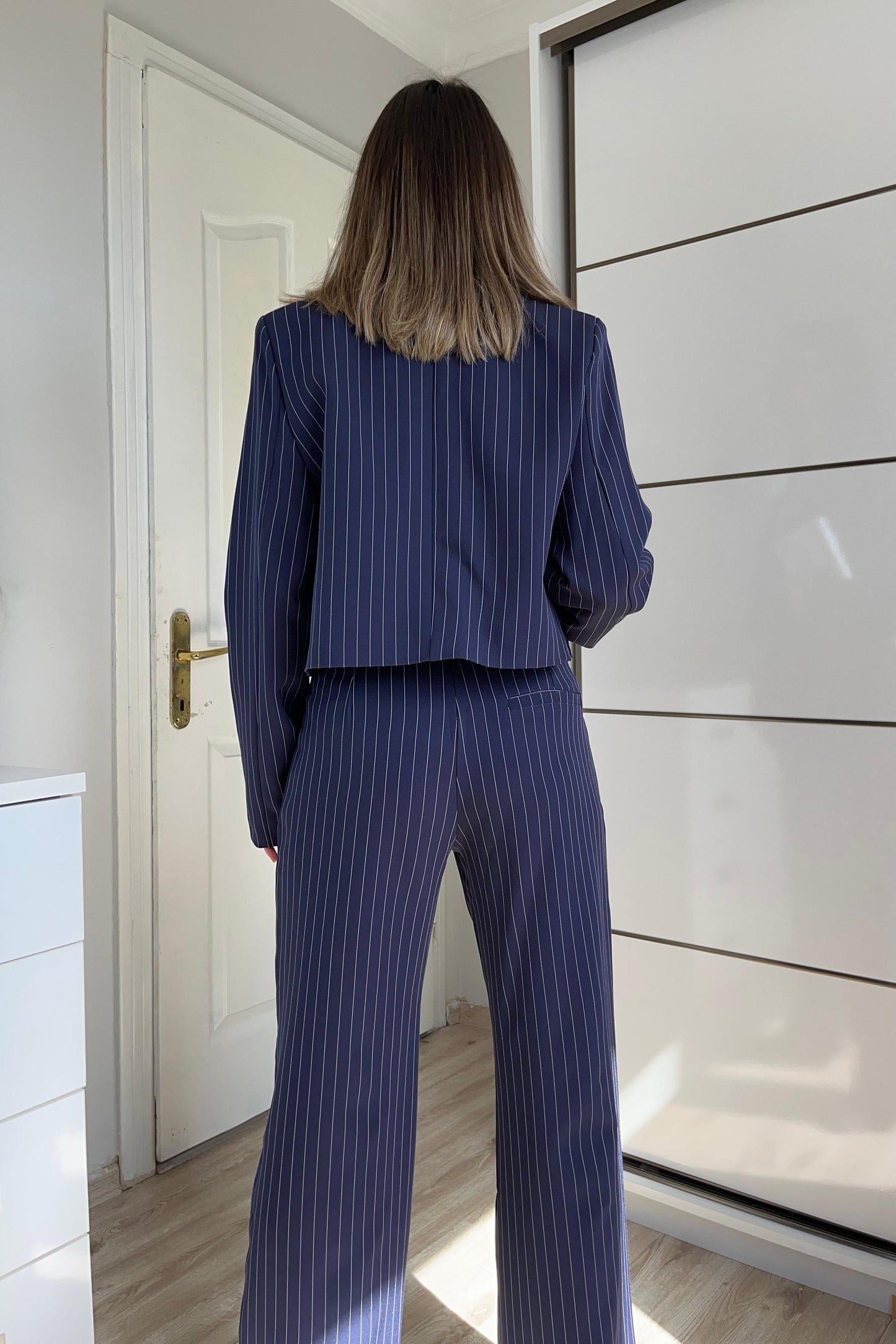 Çizgili Crop Ceket Pantolon Takım